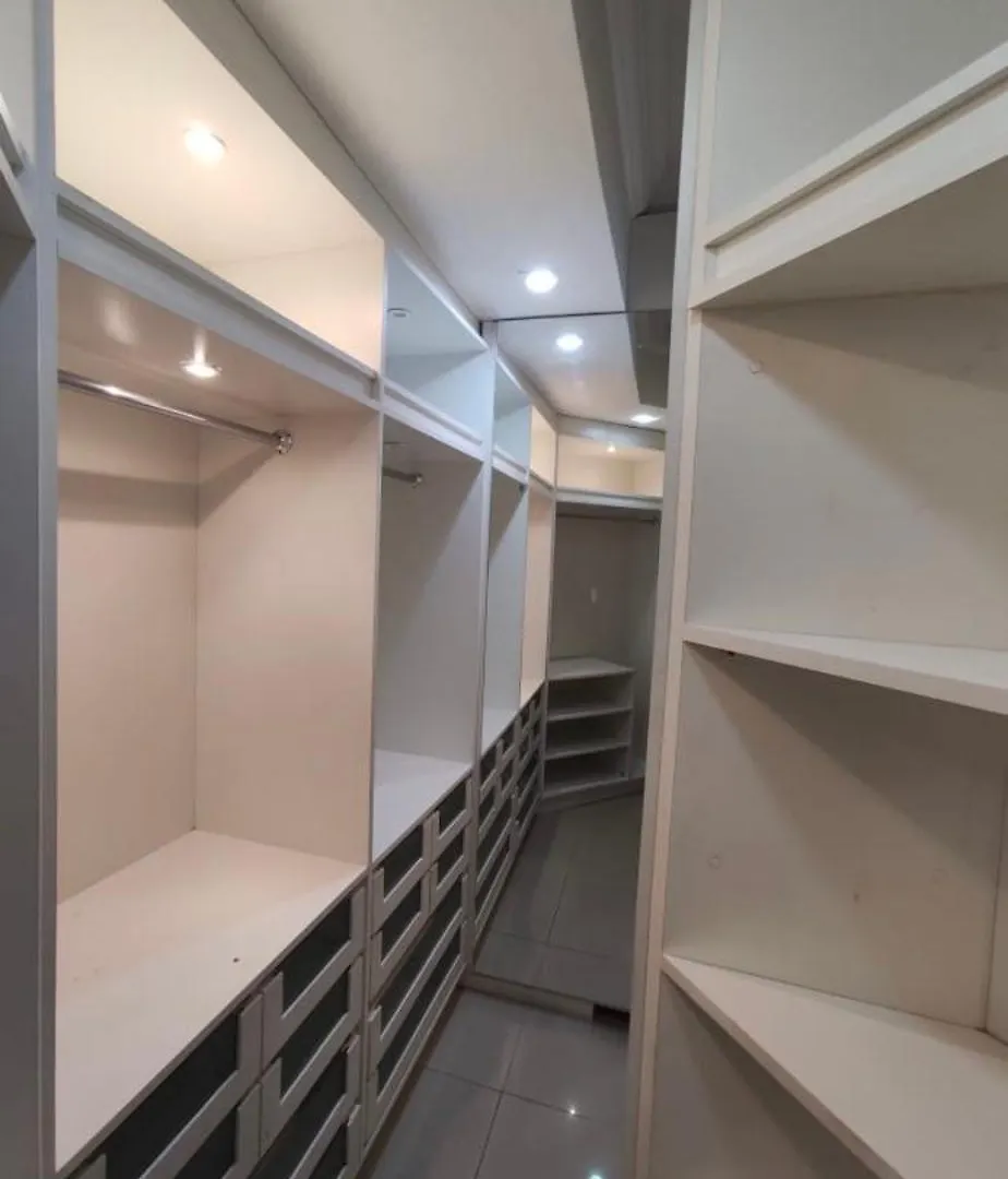 Apartamento Ap De Fundos Em Condominio Beira Mar Com Garagem, Wifi E Tv A Cabo Balneário Camboriú Brasil
