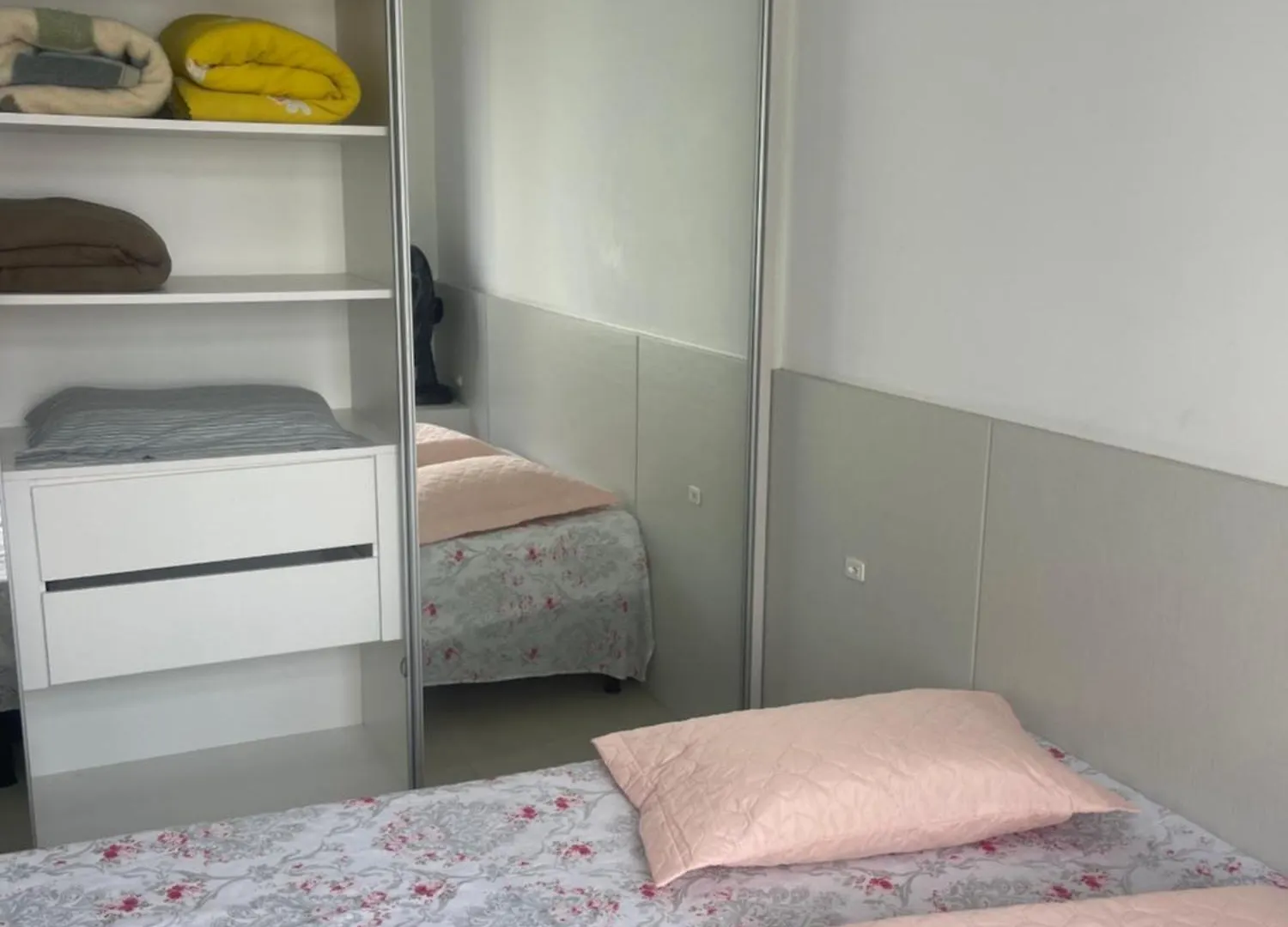Ap De Fundos Em Condominio Beira Mar Com Garagem, Wifi E Tv A Cabo Balneário Camboriú 0*,