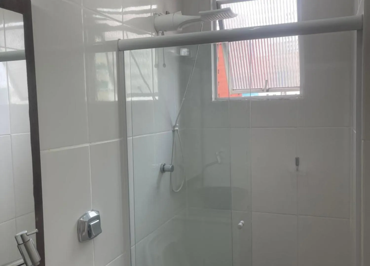 Apartamento Ap De Fundos Em Condominio Beira Mar Com Garagem, Wifi E Tv A Cabo Balneário Camboriú Brasil